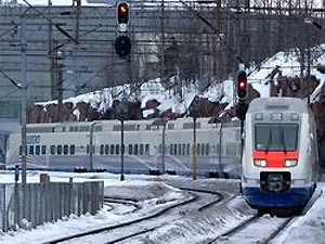 Сильные морозы нарушают график движения поездов, автобусов и метро в Финляндии