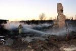 ЧП в Тверской области: до прибытия пожарных охваченную пламенем деревню пытались спасти дети