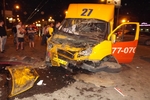 В Твери, при столкновении маршрутки и пожарного автомобиля, пострадали 18 человек