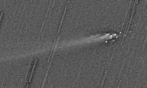Обломки, которые образовались после распада кометы Еленина