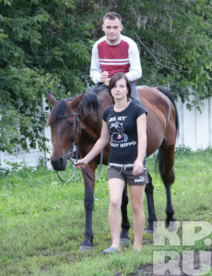 Если раньше Андрей Нижегородский не мог проехать на лошади и полутора кругов, то теперь готов кататься часами.