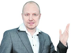 Звезда «За стеклом» Денис Федянин уверяет, что «серьезно занимается шоу-бизнесом».