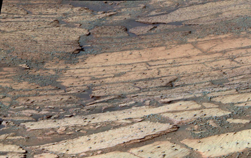 Дорога на Марсе, будто бы вымощенная плитами