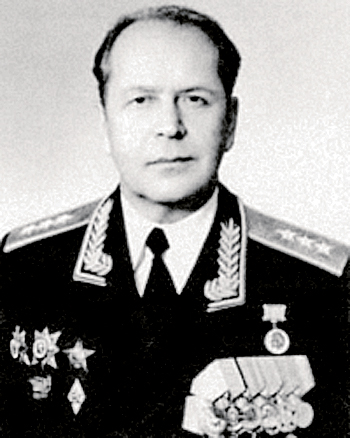 Генерал-полковник Анатолий Хюпенен.