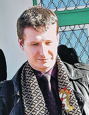 Адвокат Станислав Маркелов едва успел вернуться с судебных слушаний в Грозном в январе 2009 года, инициированных семьей Кунгаевых, как был застрелен в центре Москвы среди бела дня.