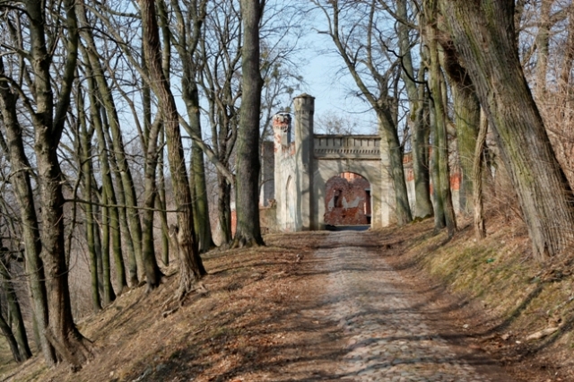 Знаменитые ворота замка Гердауэн