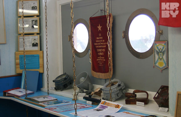 Многие экспонаты Владимир Касперович собирал по знакомым морякам.