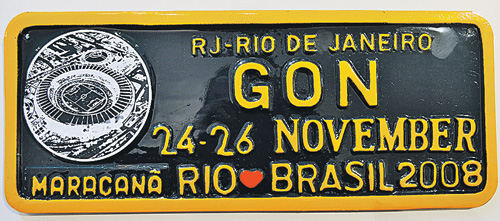 Этот номер с красным сердечком был прикреплен к автомобилю президента Дмитрия Медведева во время его визита в Бразилию в ноябре 2008 г.