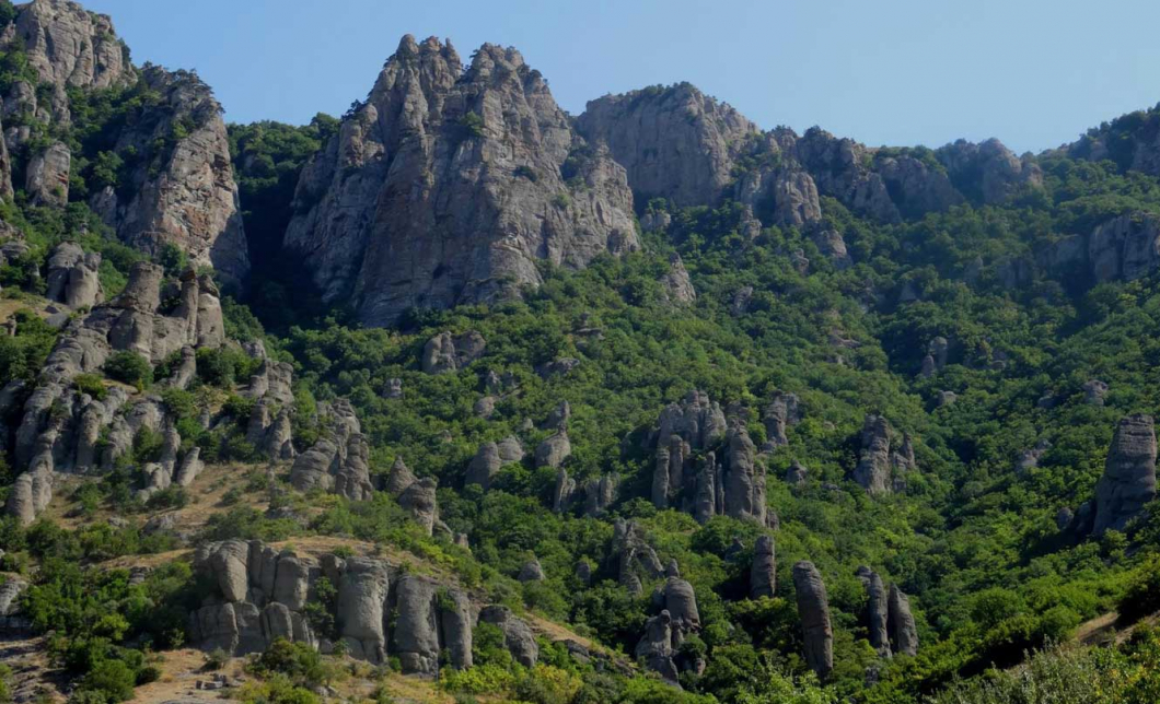 Долина привидений алушта фото