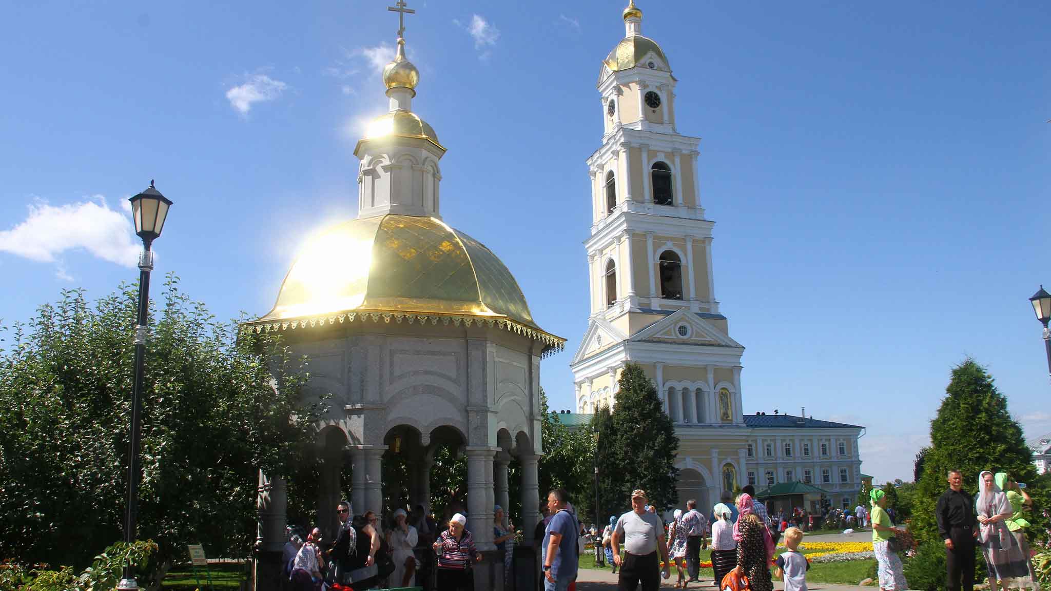 Свято-Троицкая Сергиева Лавра в Сергиевом Посаде: где находится, фото,  история, отзывы, как добраться