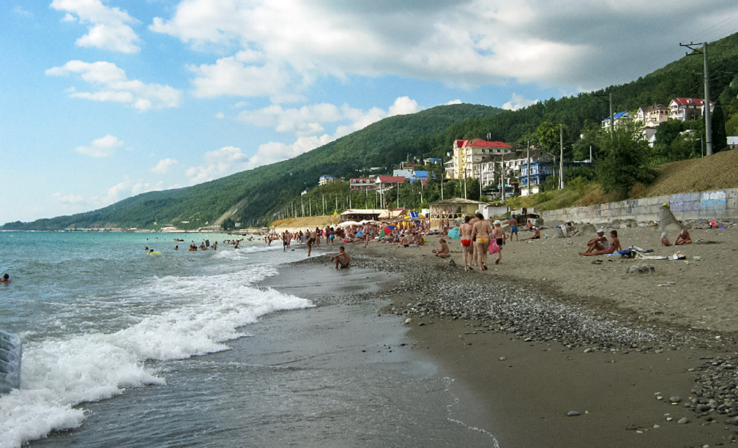 Самый лучший пляж в лазаревском. Пляж Фламинго в Лазаревском. Пляж Фламинго в Лазаревском 2023. Пляж Лагуна Лазаревское. Пляж салют Лазаревское.