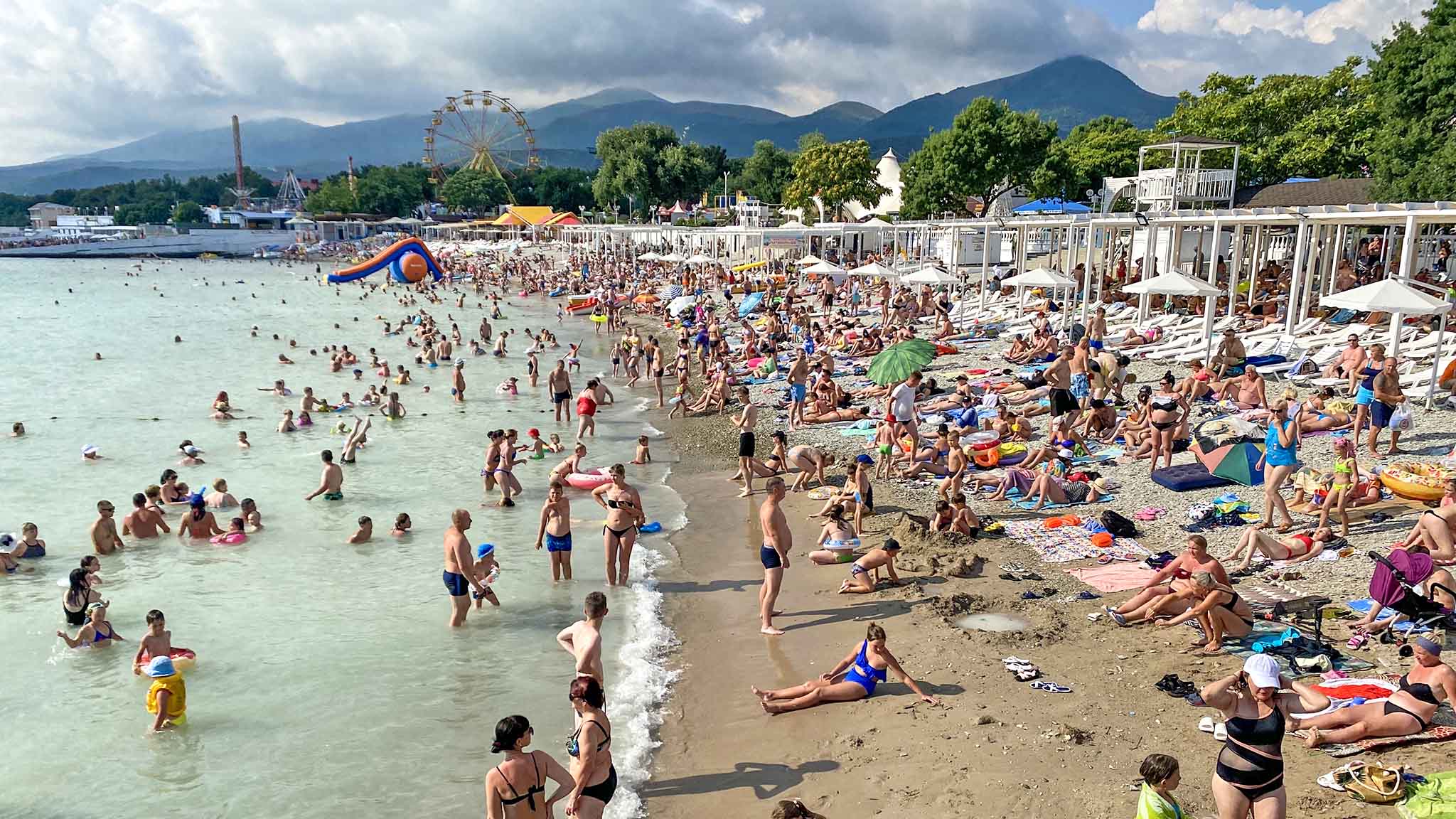 Кабардинка: обзор набережной и пляжей с фото
