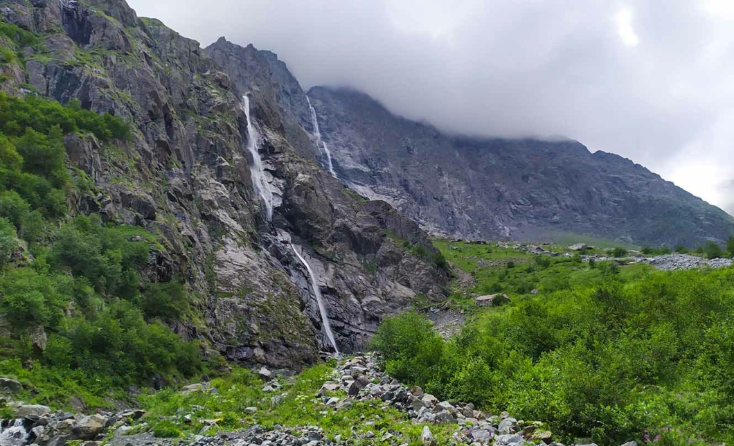 Водопад Зейгалан в Северной Осетии