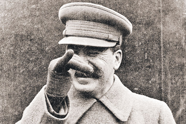 На коммуниста из Петербурга завели дело из-за цитаты Сартра «Любой антикоммунист — сволочь…»