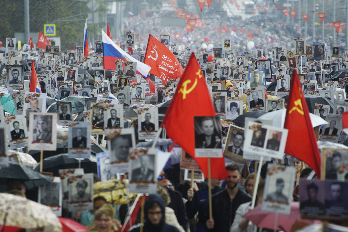 Фото бессмертного полка в томске