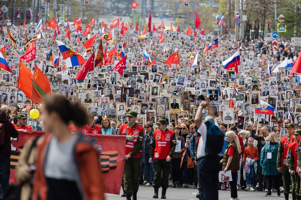 Фото шествия бессмертного полка в москве