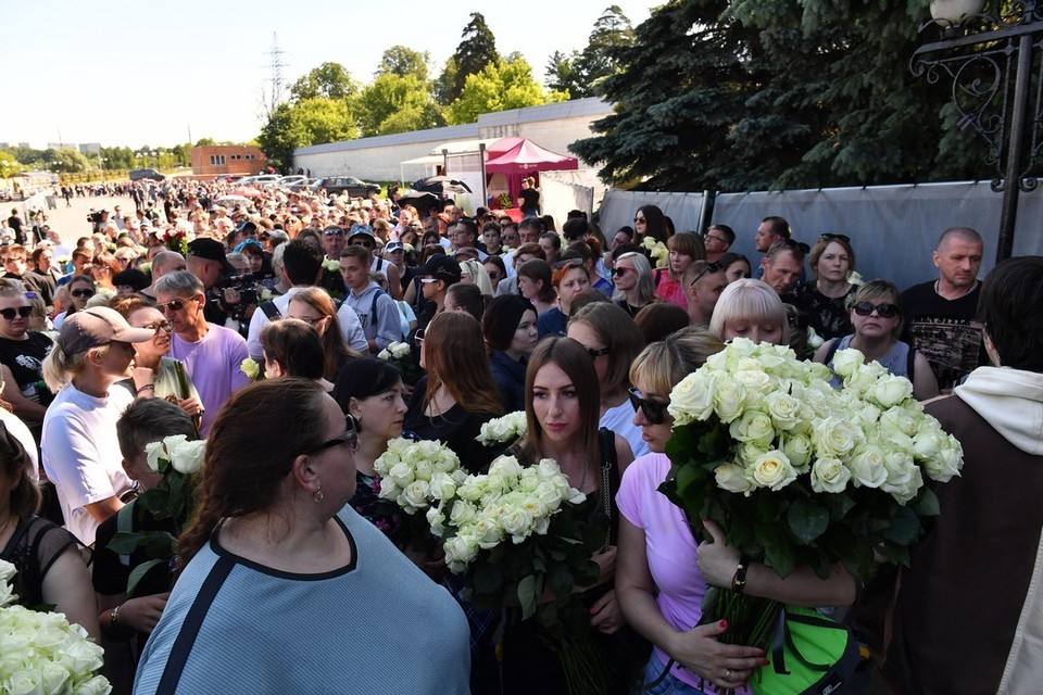 Шоу-бизнес проигнорировал похороны Юры Шатунова: Почему звезды не пришли проститься с артистом