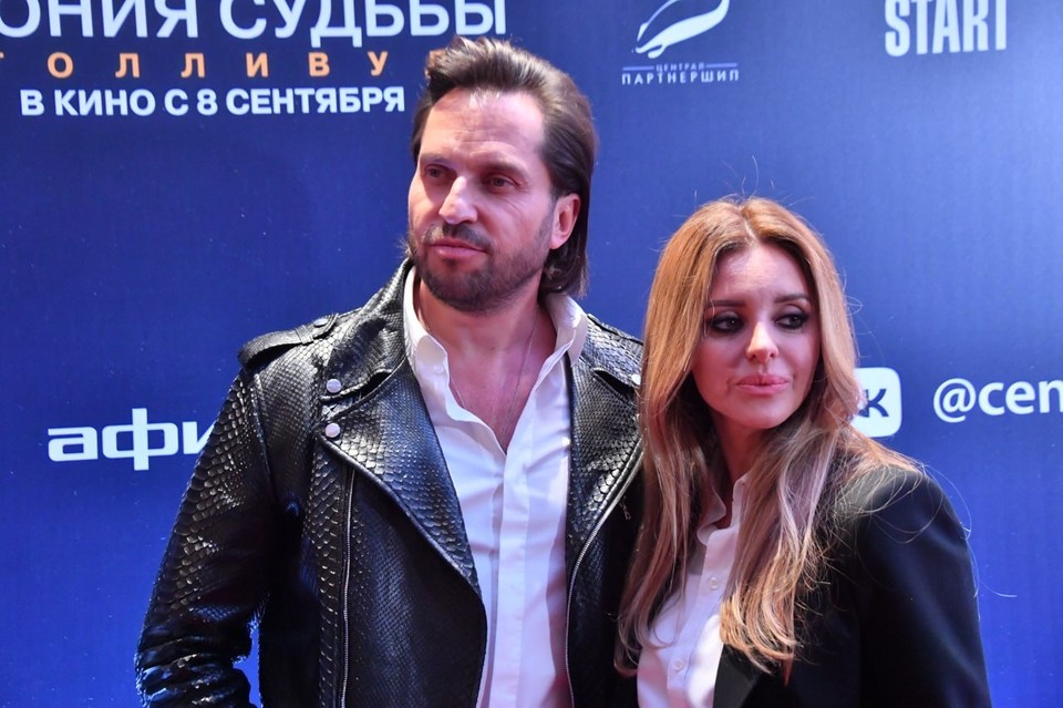 Александр Ревва впервые появился на публике с женой после скандала