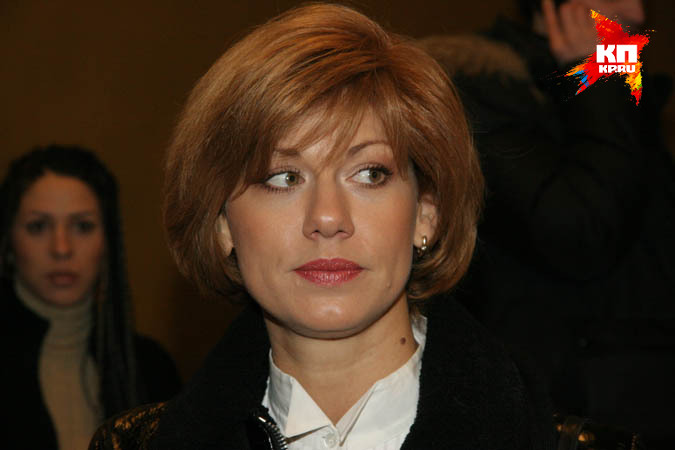 Бюст Елены Бирюковой – Саша + Маша (2002)