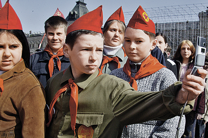 Майже 3 тисячі учасників і півтонни фарб, - у Дніпрі провели Kolir Fest - Цензор.НЕТ 5555