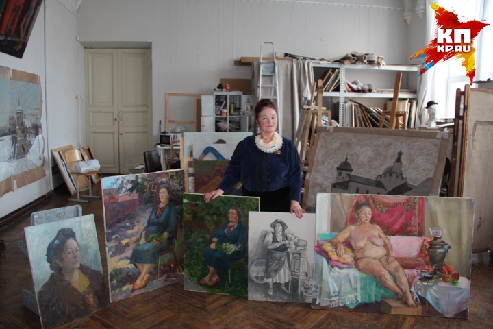 smushennaya-golaya-naturshitsa-super-mamochki-trahayutsya-video